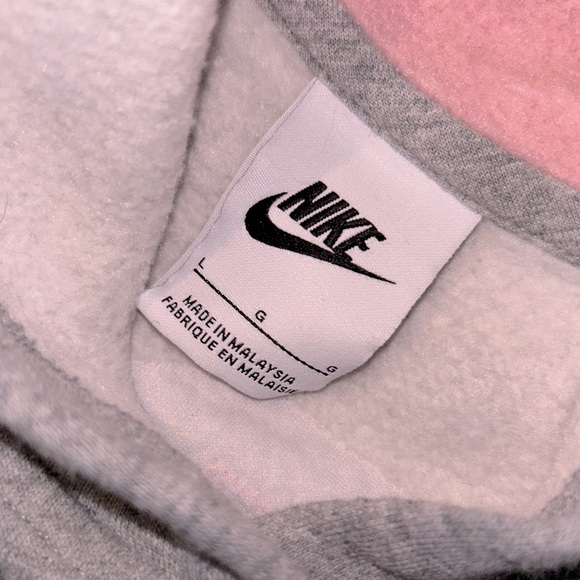 Nike girls Hoodie and shorts matching outfit, Size Large - Picture 6 of 16